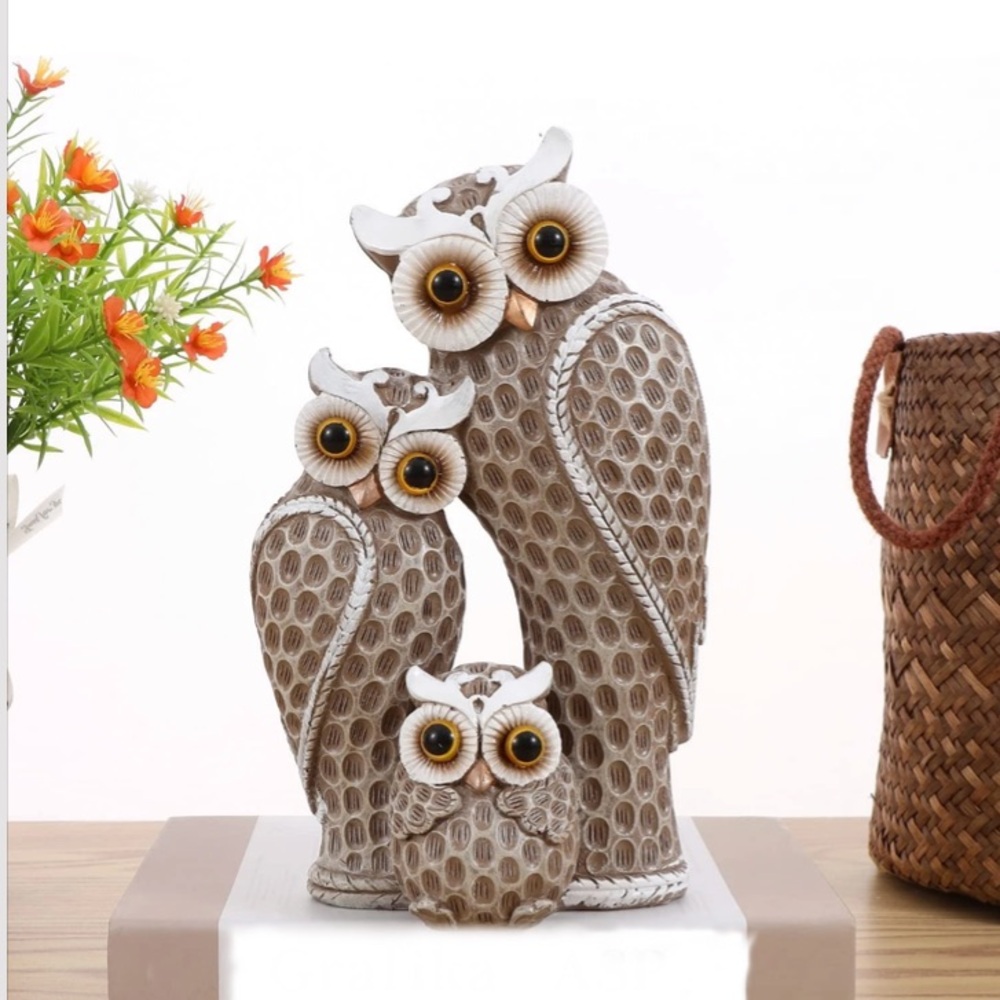 Resign Owl Family Figurine - Picture 5 of 12